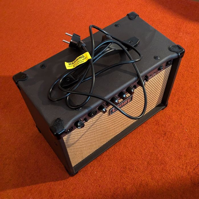 Laney LA30D amplificador guitarra clássica/acústica