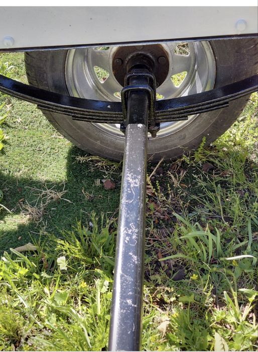 Atrelado para duas motas de agua