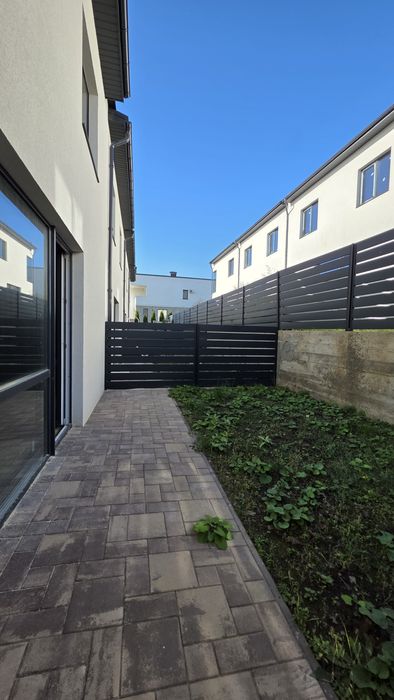 Продається 3х кімнатна зданий в експлуатацію таунхаус на Спортивній