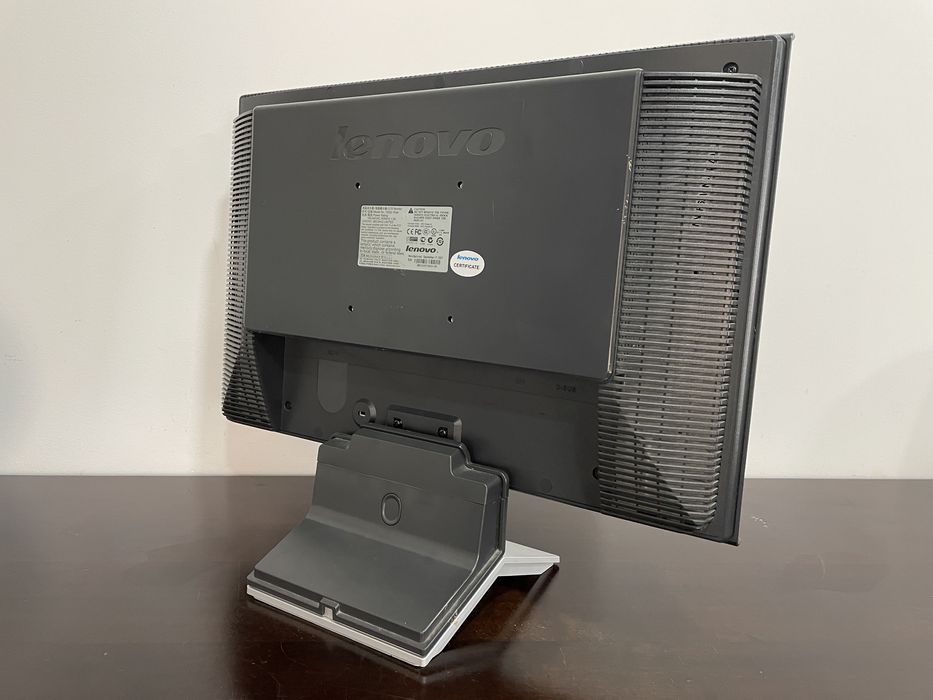 Monitor Lenovo 22”