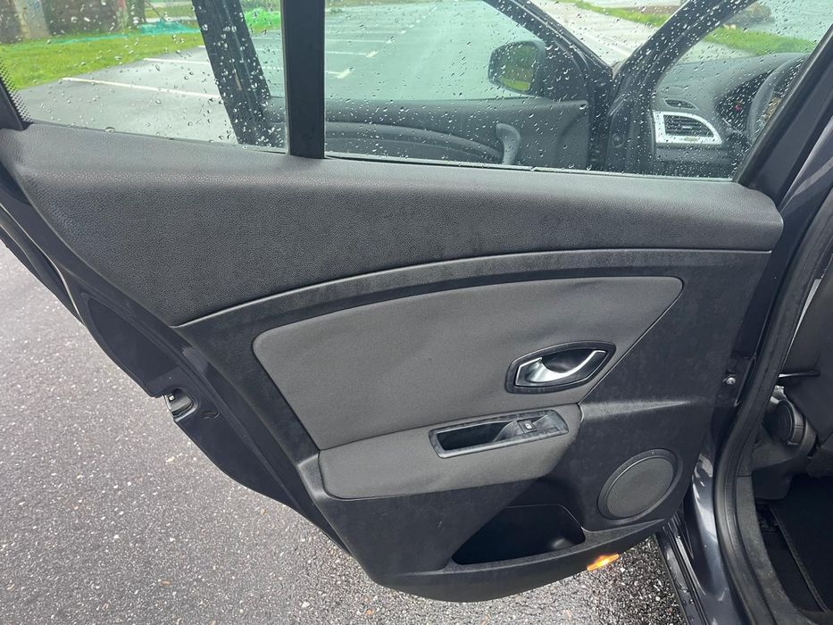 Megane III 1.5 dci DIESEL 2010