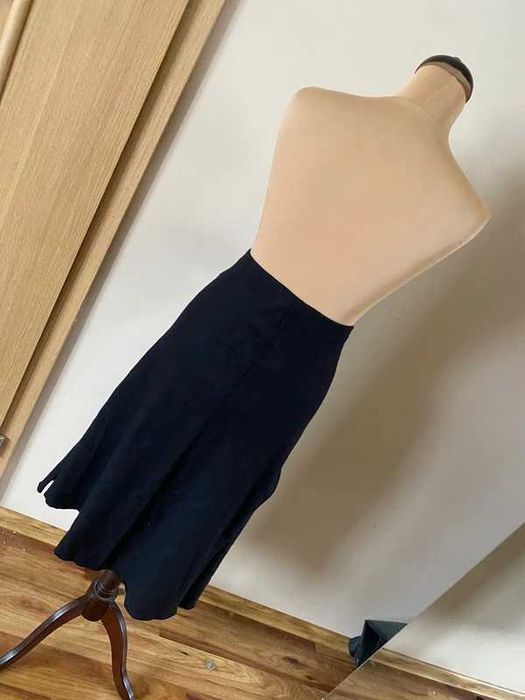 Marc cain s m 36 38 spodnica z rozcieciami midi material welna angora