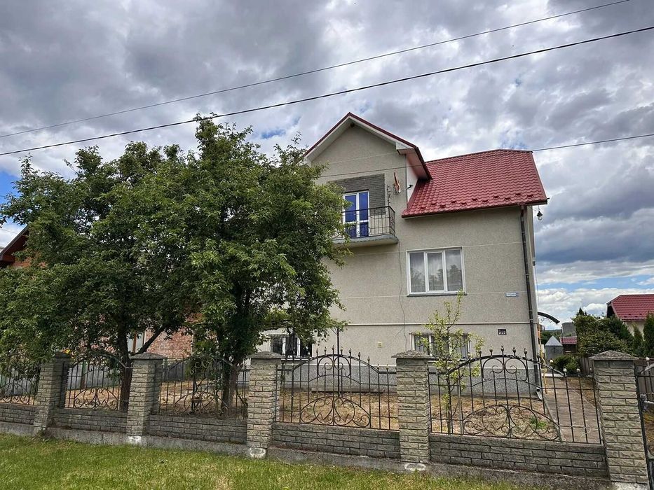 Продаж будинку в 10 хв від міста  можна по ваучерах