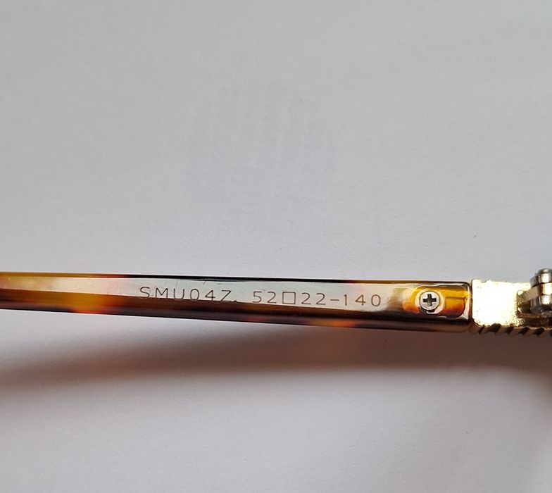 Сонцезахисні окуляри MIU MIU