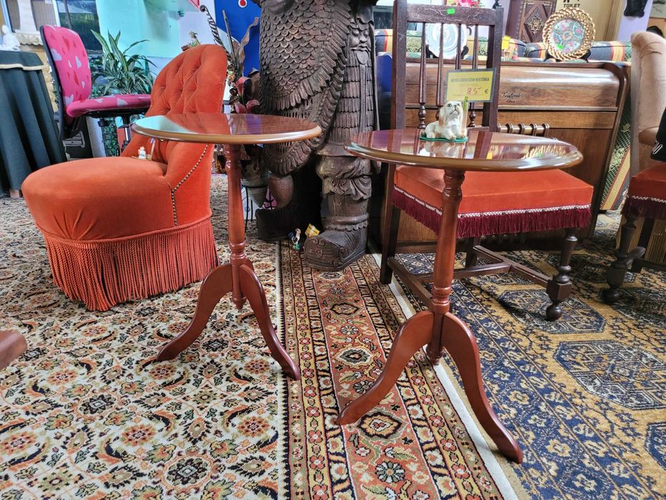 Wooden round side tables – excellent condition – unit price64584277312129121