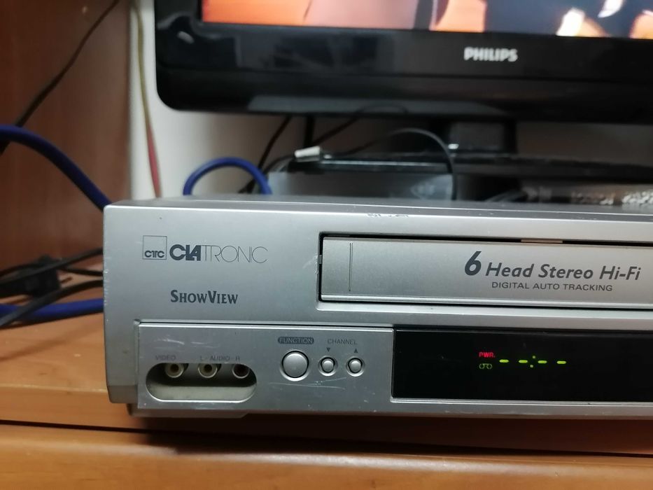 Magnetowid VHS Clatronic VCR598 HI-FI stereo ( PHILIPS,FUNAI)