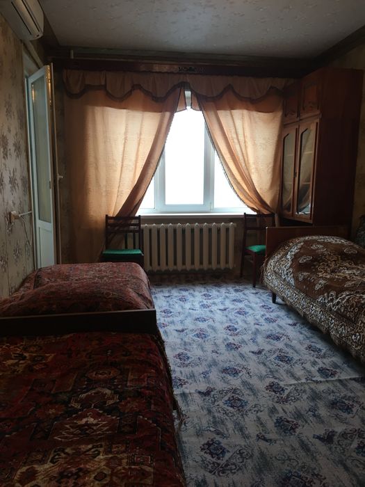 Здам кімнату дівчині покоєчно в квартирі без хозяйки на Алмазному