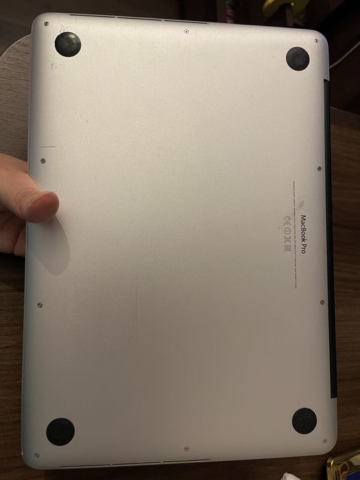 MacBook Pro Retina 13” A1502 – i7 / 16GB RAM / 250GB SSD