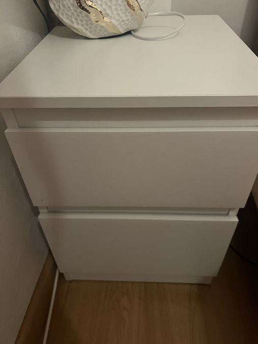 2 Mesas de cabeceira IKEA