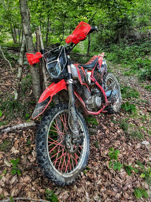 Продам мотоцикл Bse s2