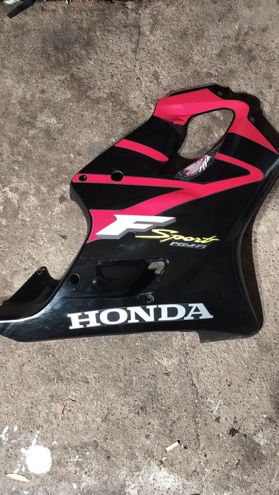 Prawa owiewka boczna honda CBR f4i 600