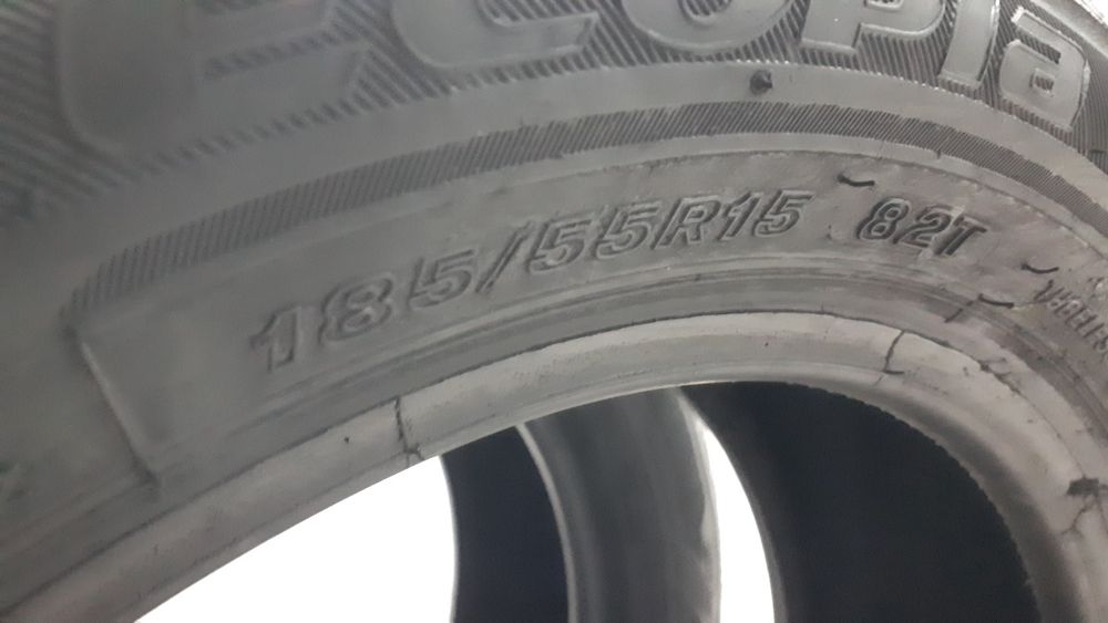 Dois pneus novos 185/55R15 82T Bridgestone, Renault Clio2, Opel CorsaC