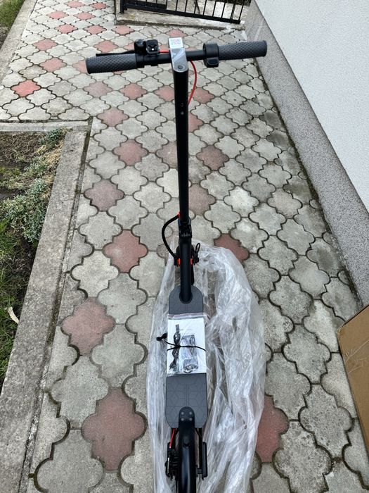 Безкоштовна доставка Електросамокат як Xiaomi Mi Electric Scooter M365 350 Вт, Батарея 7,6Аг,  до 120 кг Самокат колеса 8,5 макс швидкість 25 км/год
