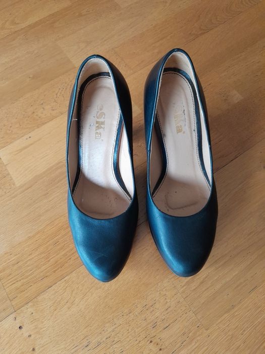 Buty skórzane firmy eska rozmiar 35.