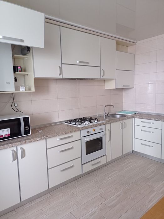 Здається двоярусна 3-х кім. к-ра по пр. Перемоги. АВТОНОМНЕ опалення.