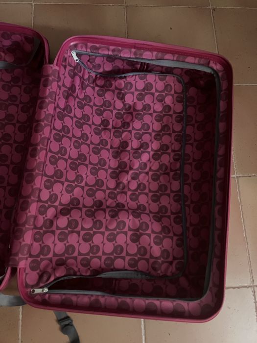 Vendo troley de porão