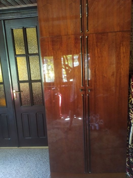 Продам шкаф б/в в хорошому стані