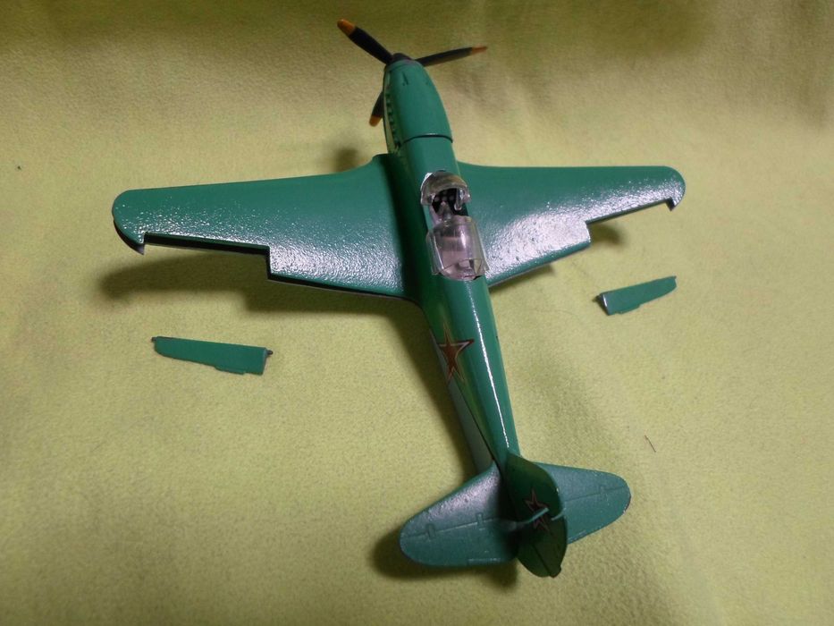 ЯК-3 - воздушный истребитель ВОВ, масштаб 1:72, металл, Сделано в СССР