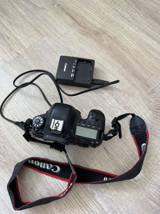 Canon 6 d mark 2 ( canon 6d mark ii)