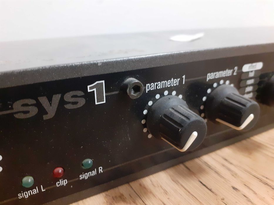 Cyfrowy procesor efektów DOD D6