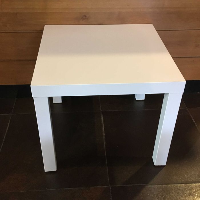 Mesa IKEA pequena
