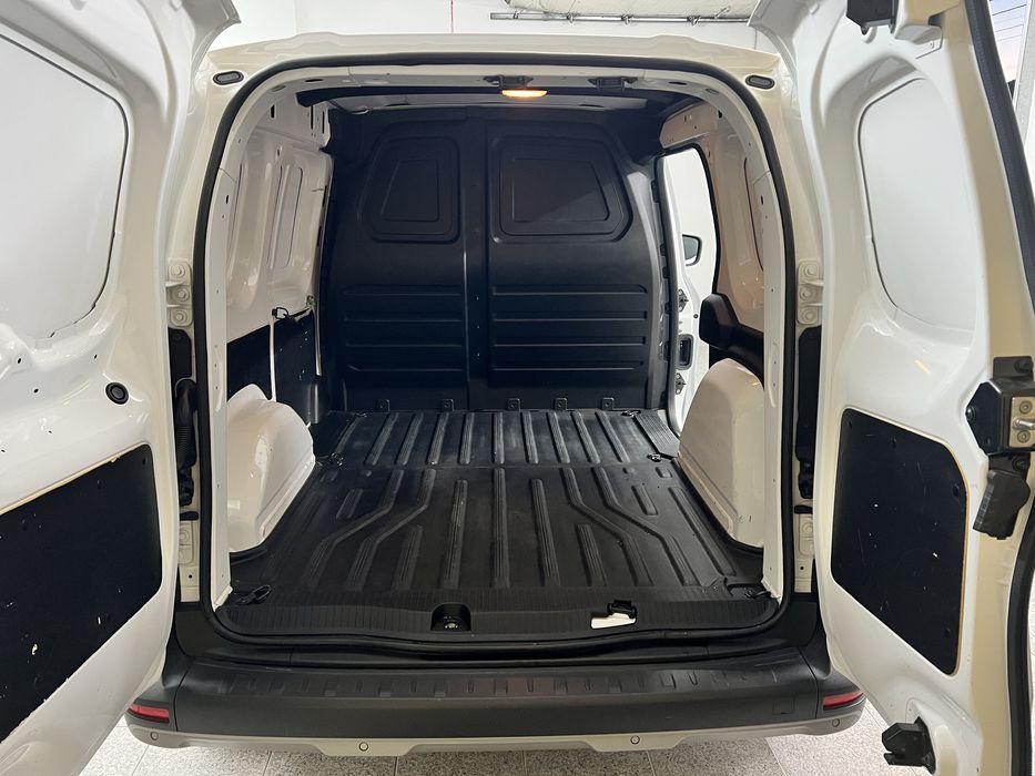 KANGOO 2022  APENAS 31.825 KM / IVA DEDUTIVEL