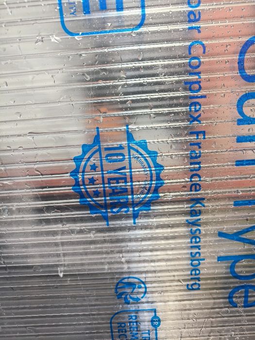 Placa policarbonato alveolar para desocupar. Nova