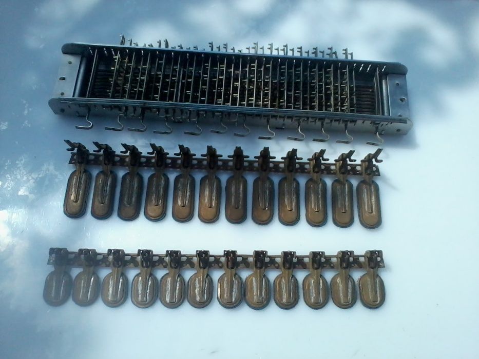 "Вельтмейстер" 3\4 акк-он(Германия)-басовый механизм и клапана,латунь!