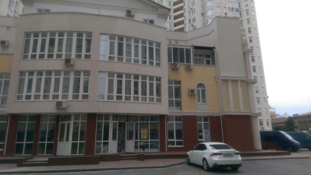 Магазин, салон. Французький бульвар, 22