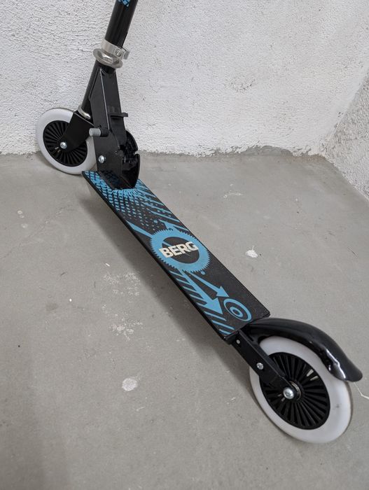 Trotinete criança ajustável