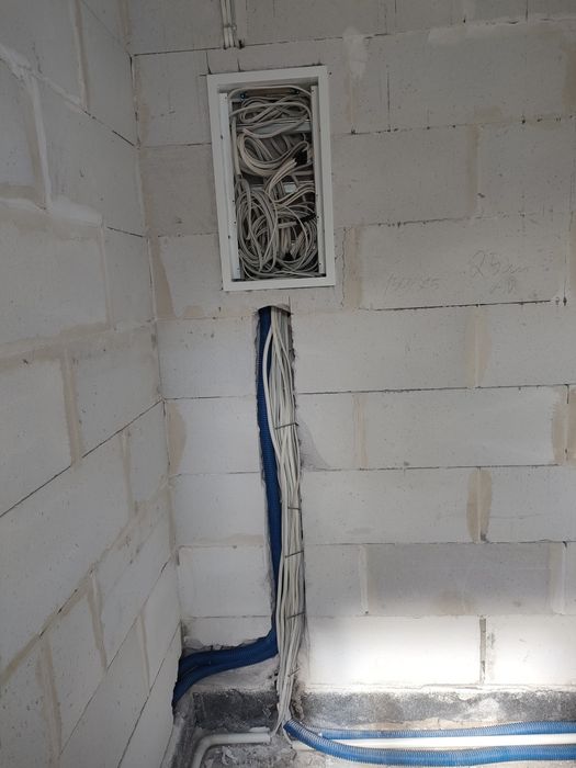 Elektryk Usługi elektryczne !