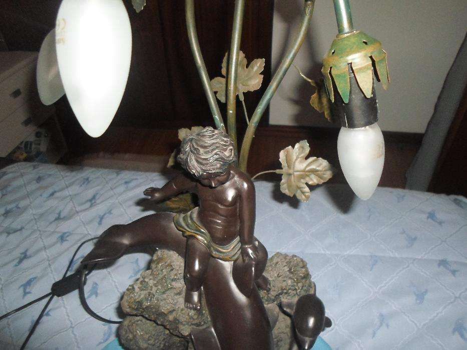 candeeiro com fonte / fonte decorativa