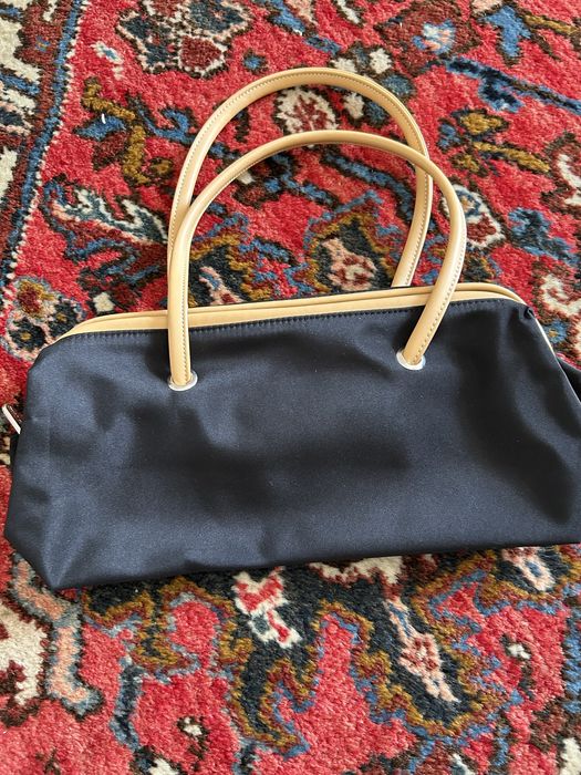 Pequena mala, como nova