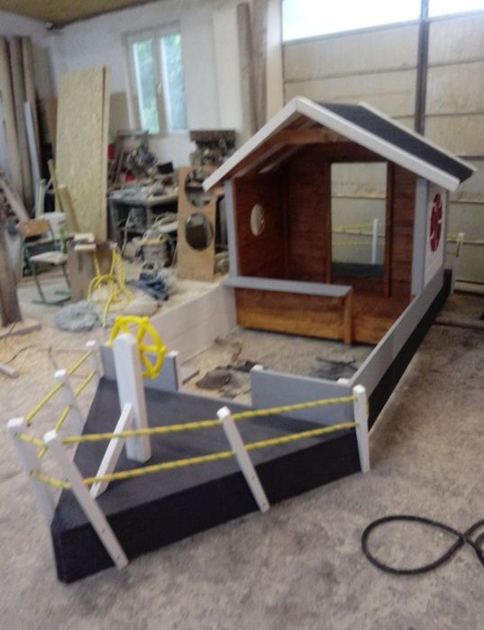 Piaskownica łódka, drewniany domek