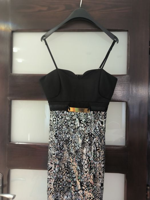 Elegancka sukienka czarna ze srebrem