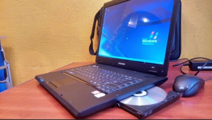 Ноутбук самсунг r58+