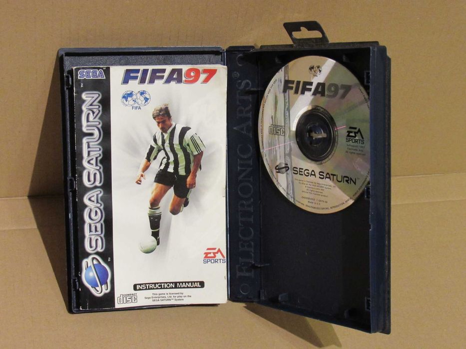 Jogo Sega Saturn FIFA 97 completo