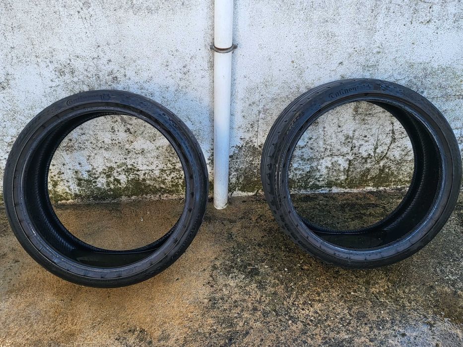 pneus CONTINENTAL 275/30/20 XL ZR com metade do piso sem rasgões