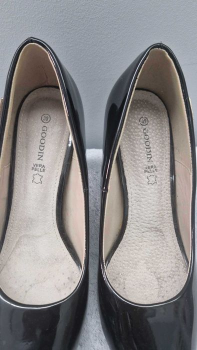 Czarne buty na obcasie Goodin 39