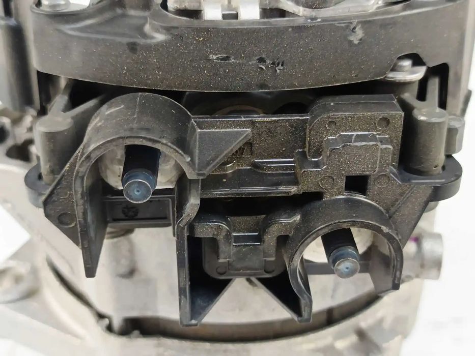 Alternador PEUGEOT NUEVO 3008 GT HYBRID 136 E-DCS6 9865403280 VERE8411