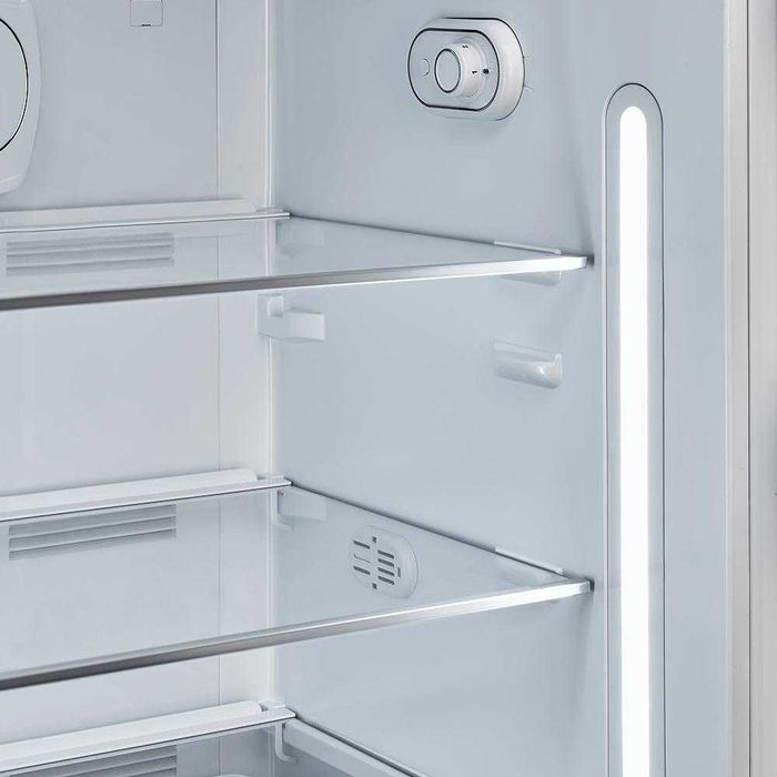 Frigorífico SMEG de 60 cm, estilo anos 50, com dobradiça à direita e compartimento para gelo, Preto