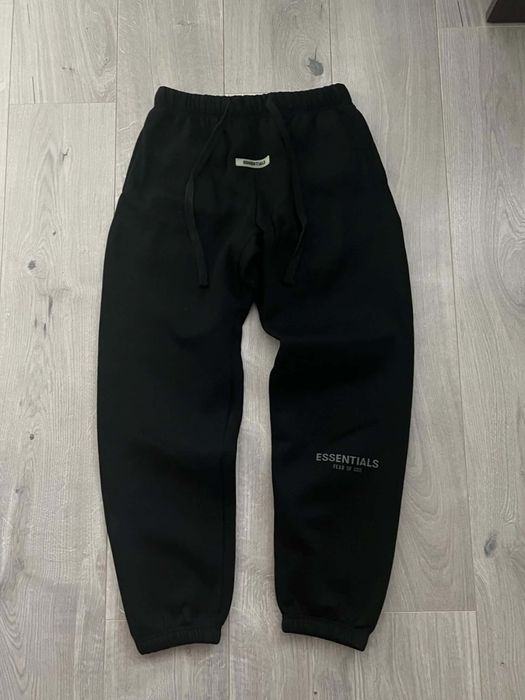 Dresy Essentials fear of god