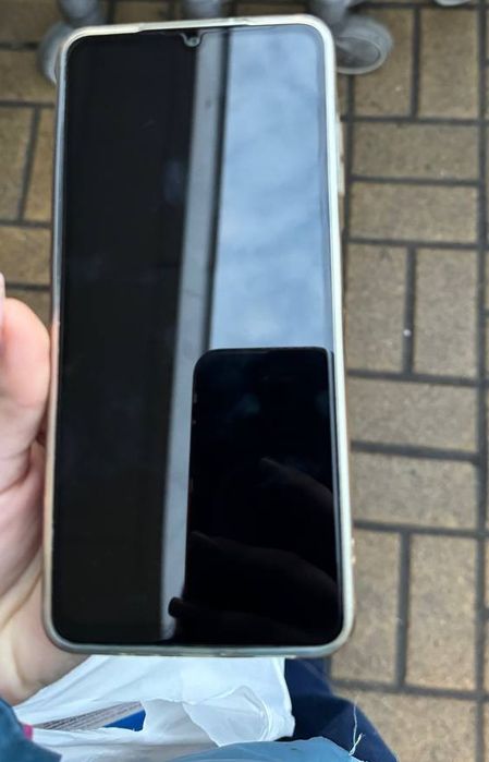 Телефон Samsung A06