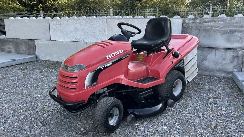 Kosiarka traktorek Honda