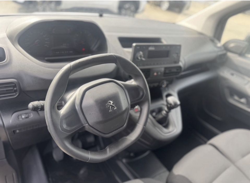 Peugeot Partner 1.5 HDI * JÁ TEM IVA  !* 80 MIL KMs !!! HISTORICO  Manutencao NACIONAL  ( VENDIDA)