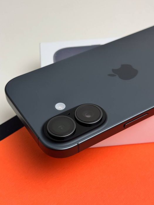 iPhone 17 256GB Black Neverlock esim, open box