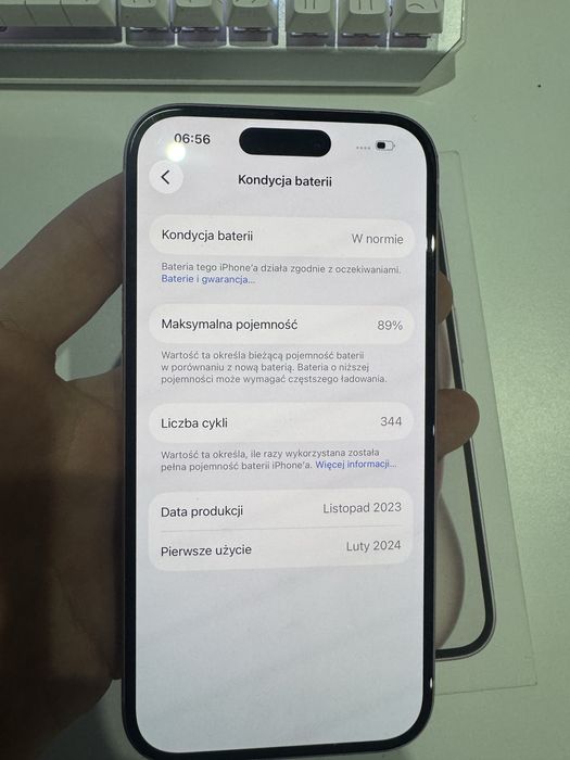 iPhone 15 128GB Pink – jak nowy, 89% baterii