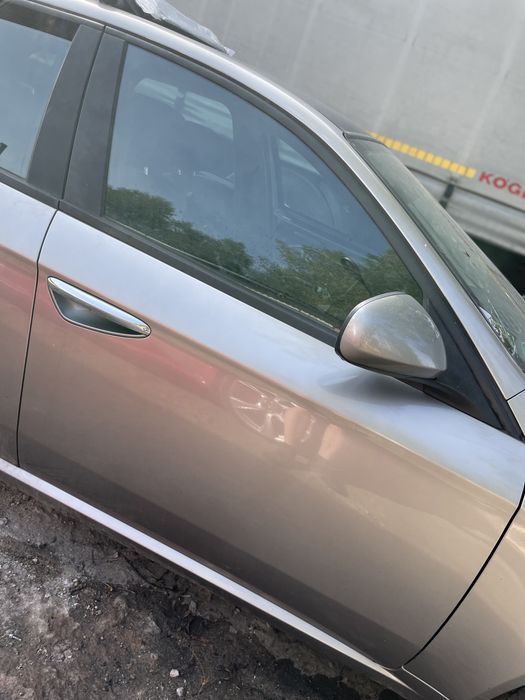 Drzwi prawe przód Alfa Romeo 159 651