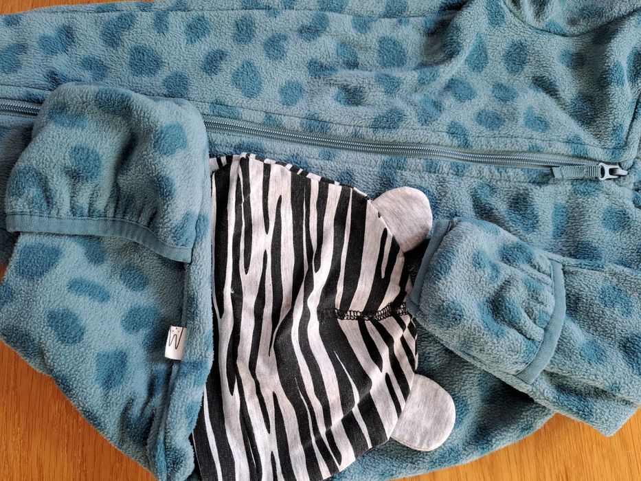 Kombinezon polarowy + czapka 2/4 miesięcy