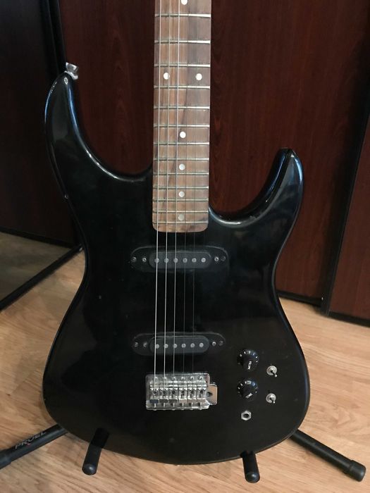 gitara elektryczna Prince HM-22